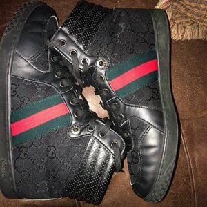 Gucci 221826 men high top sneaker